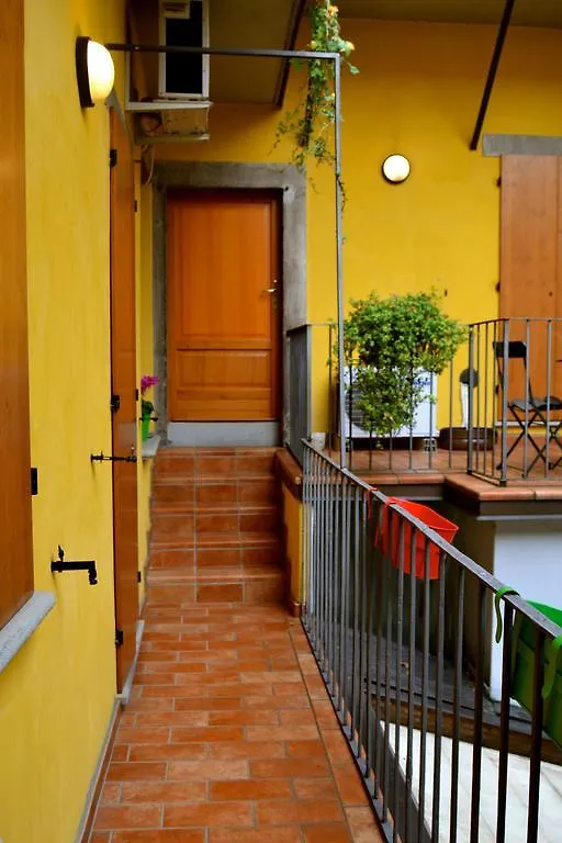 La Contrada Bed & Breakfast Sarnico Italy