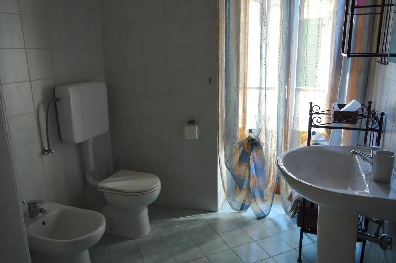 La Contrada Bed & Breakfast Sarnico