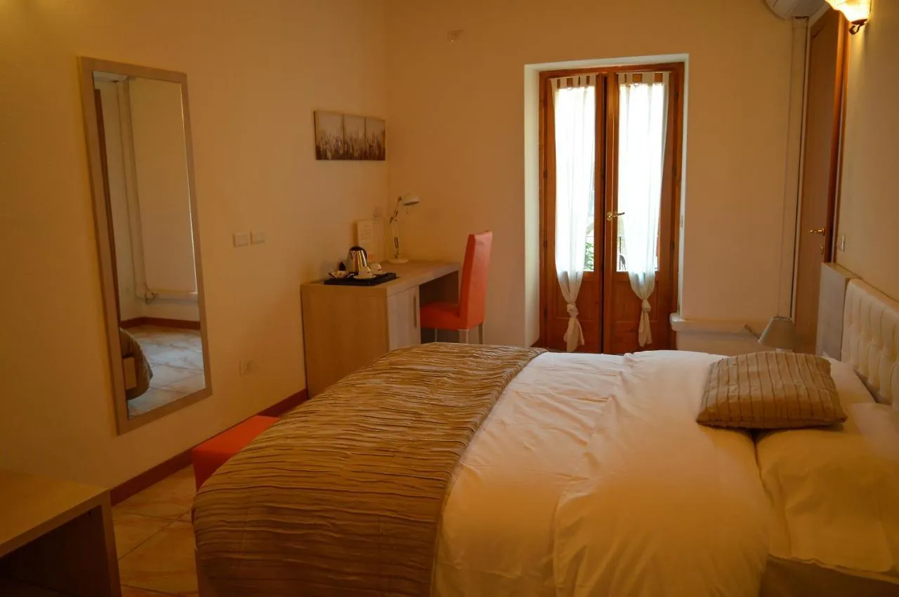 La Contrada Bed & Breakfast Sarnico