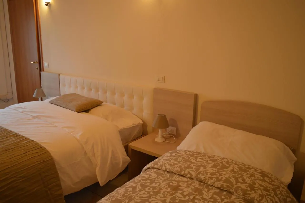 La Contrada Bed & Breakfast Sarnico