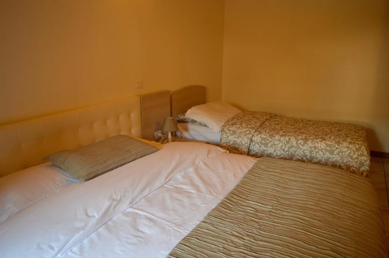 La Contrada Bed & Breakfast Sarnico