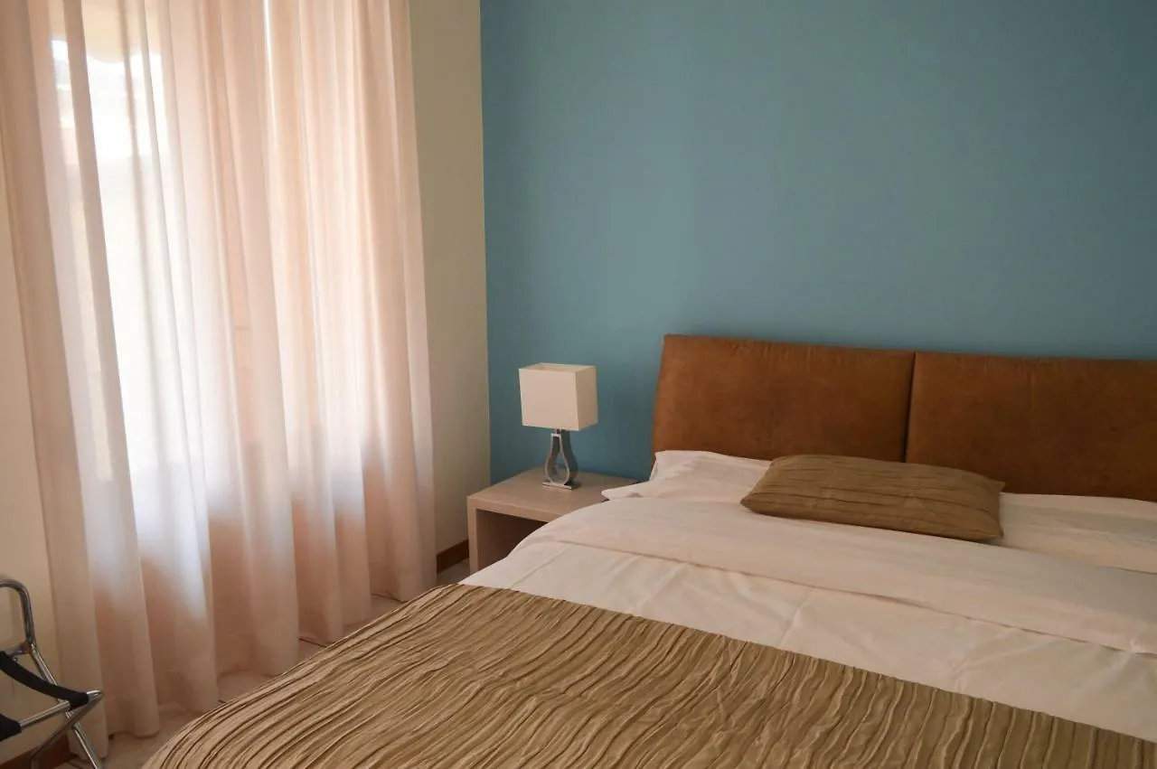 La Contrada Bed & Breakfast Sarnico