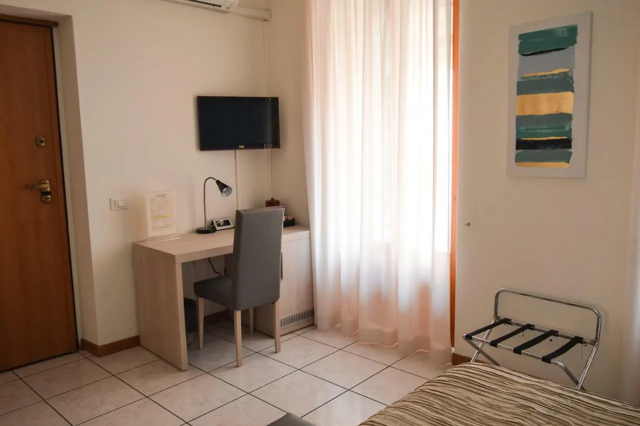 La Contrada Bed & Breakfast Sarnico